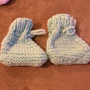 Handmade Knit Baby Booties in Light Mint